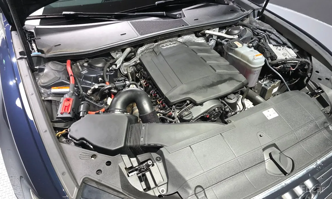 Фото 6 - Audi A6