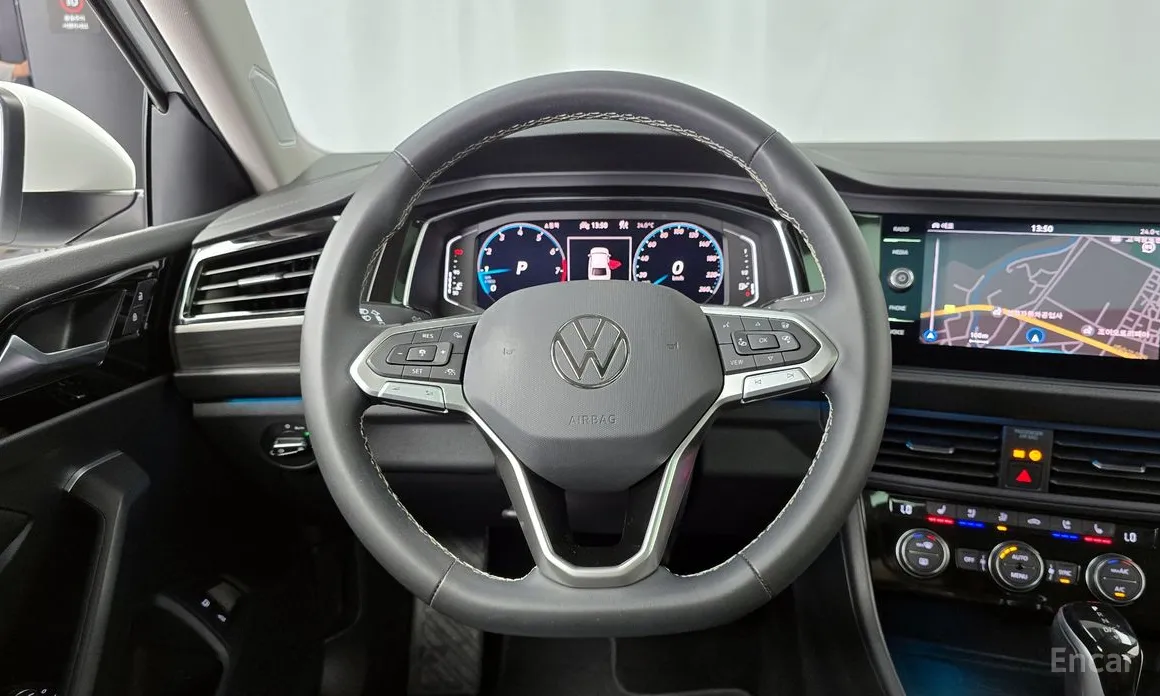 Фото 13 - Volkswagen Jetta