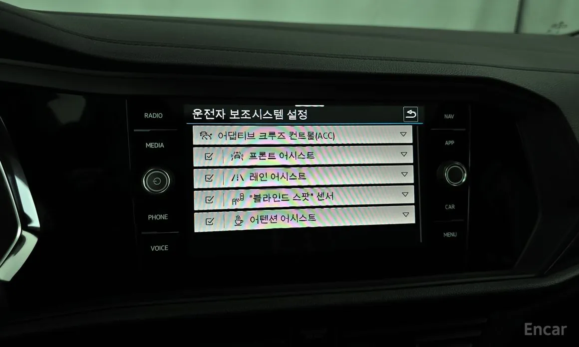 Фото 16 - Volkswagen Jetta