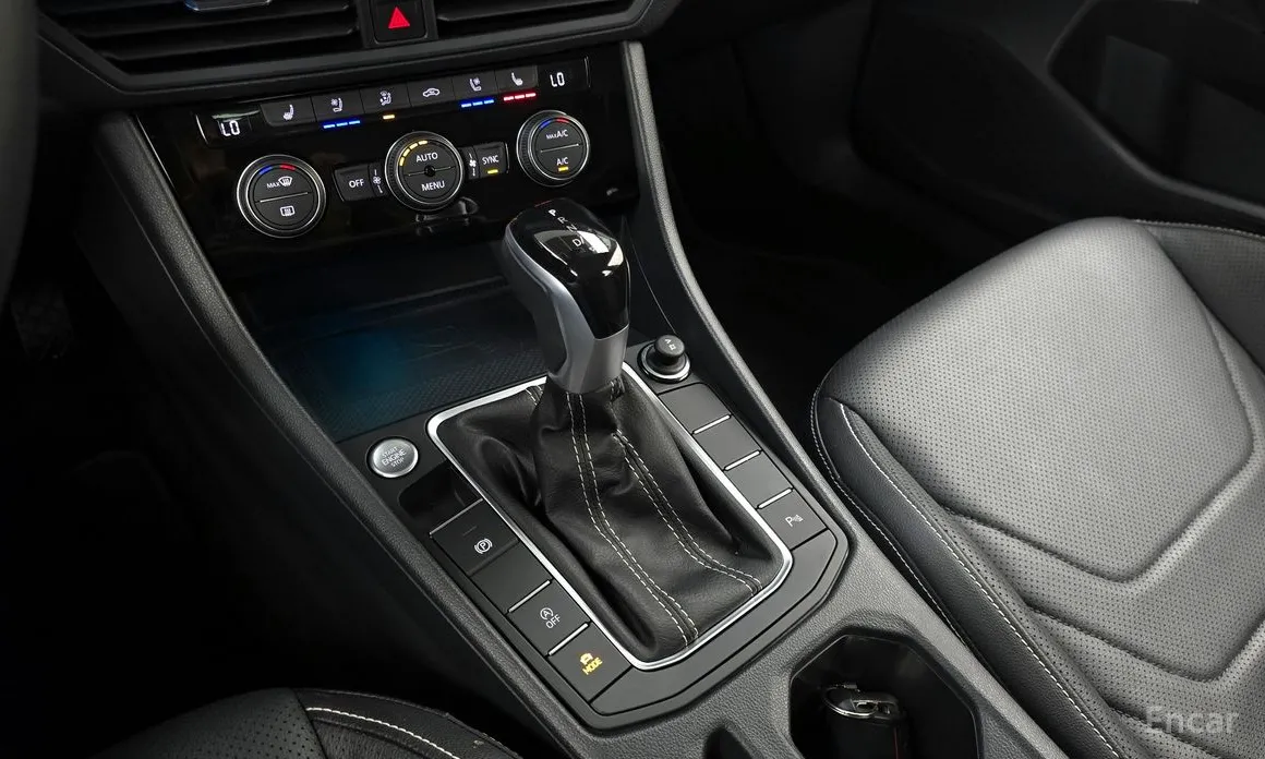 Фото 9 - Volkswagen Jetta