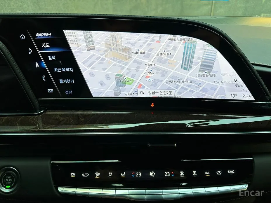 Фото 15 - Cadillac Escalade