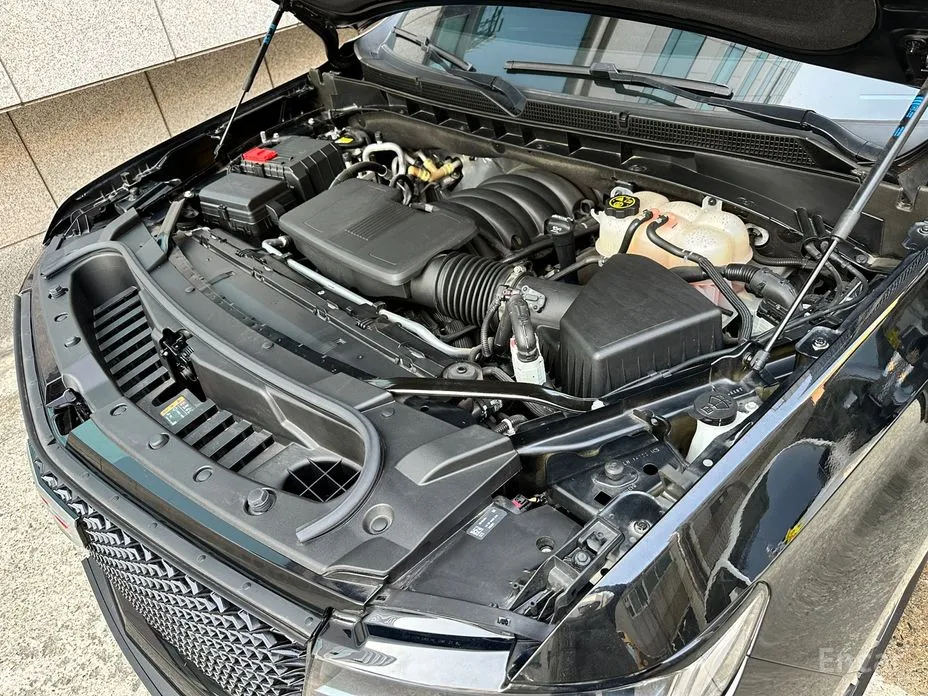 Фото 6 - Cadillac Escalade