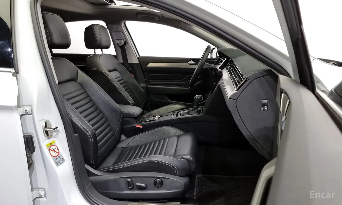 Фото 11 - Volkswagen Passat