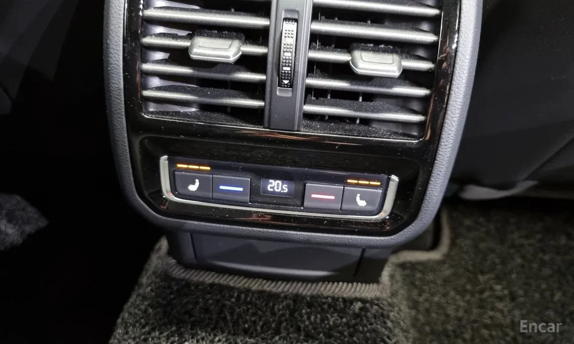 Фото 19 - Volkswagen Passat