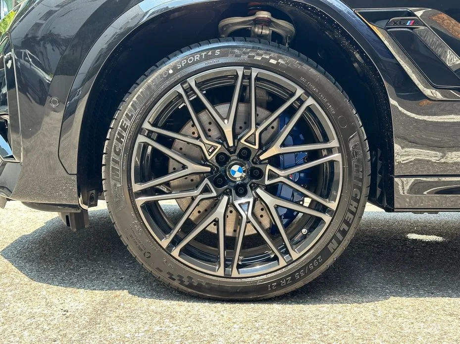 Фото 10 - BMW X6 M
