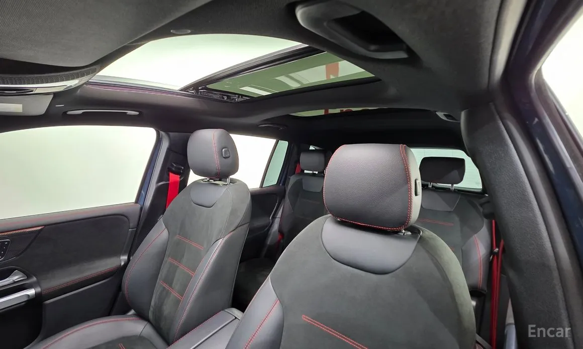 Фото 11 - Mercedes-Benz GLB-Class