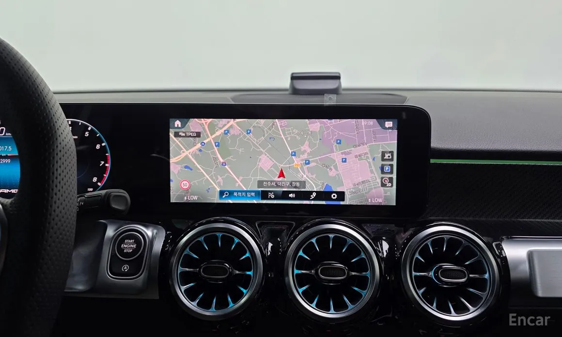 Фото 16 - Mercedes-Benz GLB-Class