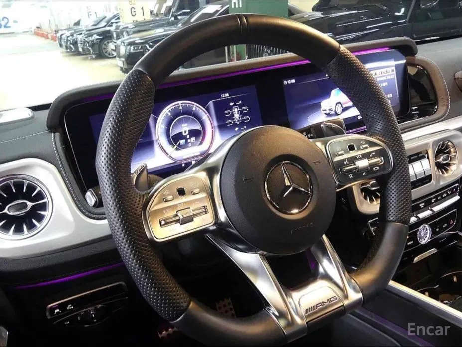 Фото 10 - Mercedes-Benz G-Class