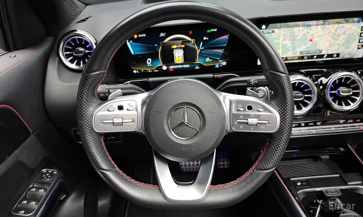 Фото 13 - Mercedes-Benz GLA-Class