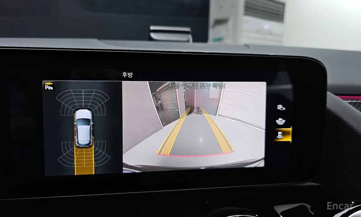 Фото 15 - Mercedes-Benz GLA-Class