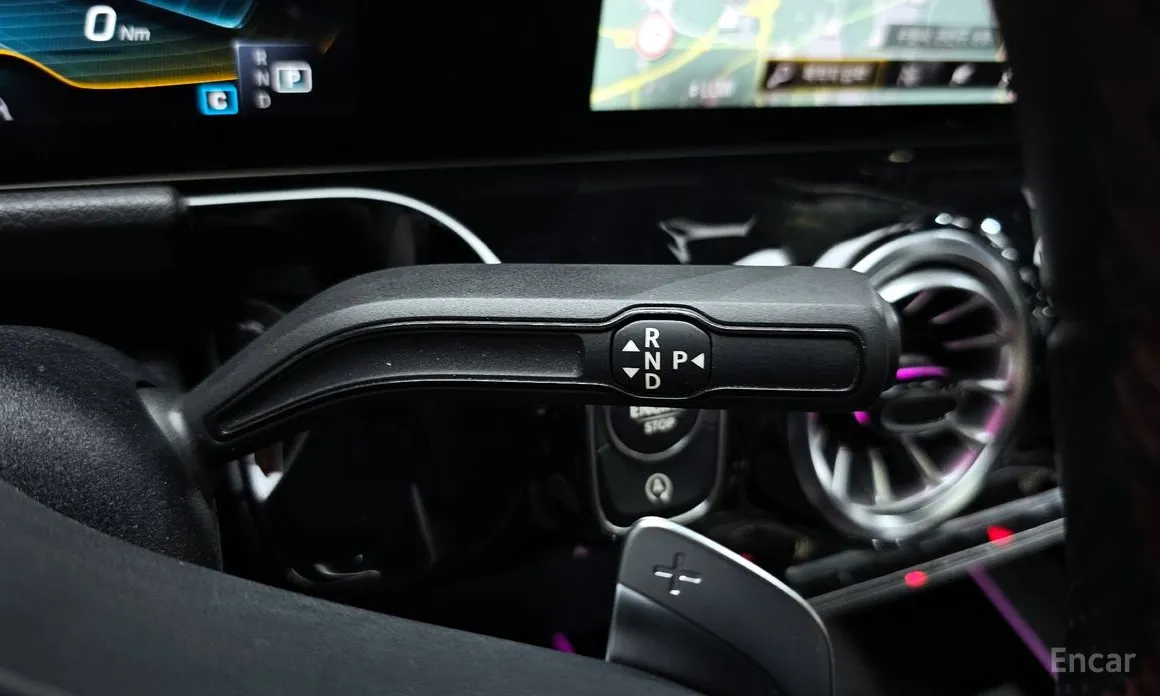 Фото 9 - Mercedes-Benz GLA-Class