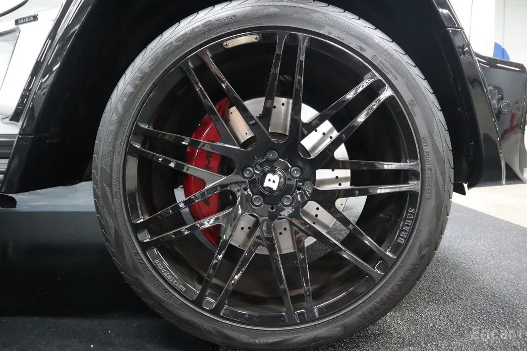 Фото 4 - Mercedes-Benz G-Class