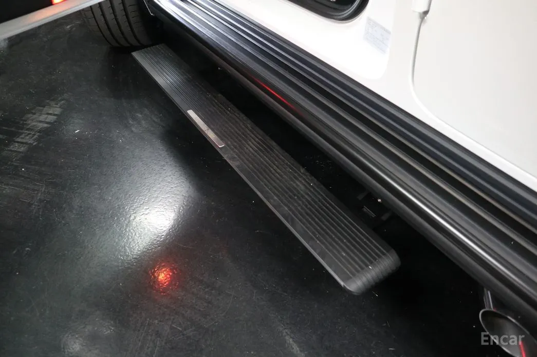 Фото 6 - Mercedes-Benz G-Class