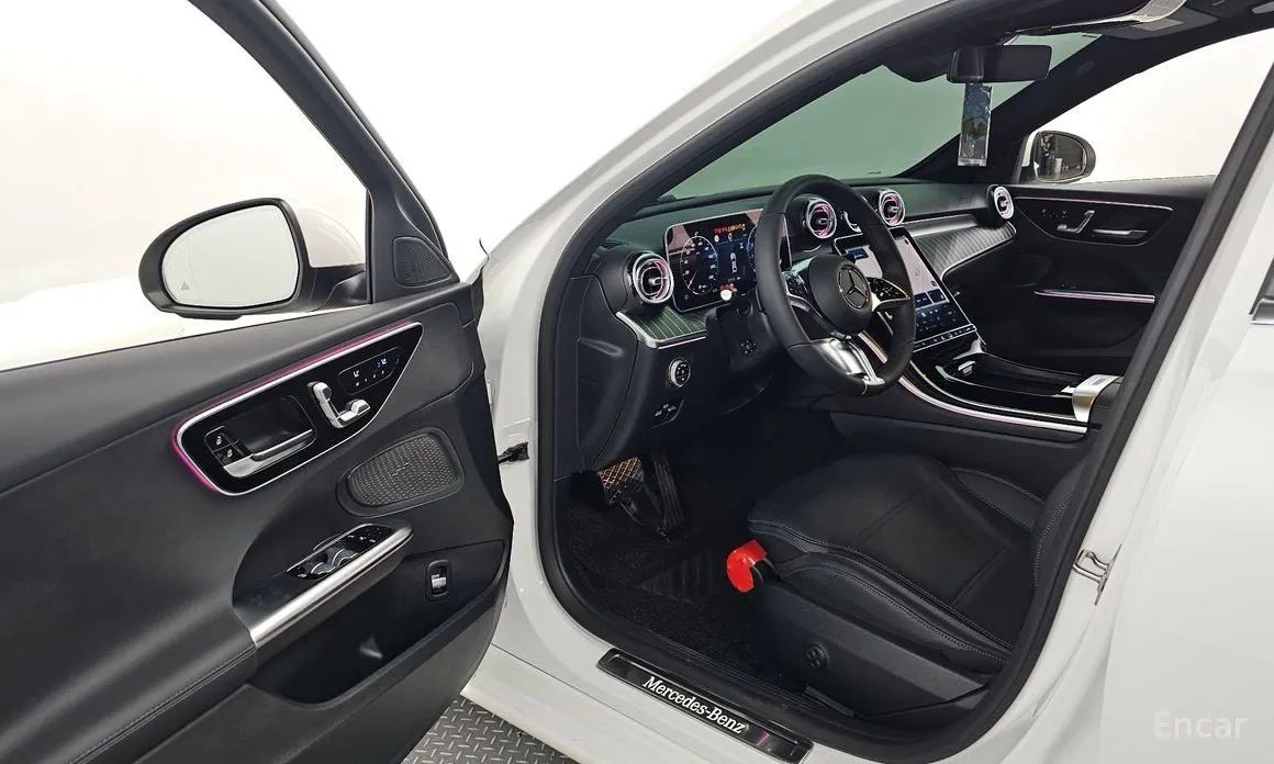 Фото 10 - Mercedes-Benz C-Class