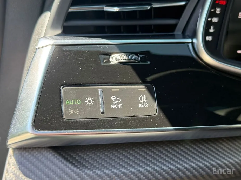 Фото 11 - Audi RS Q8