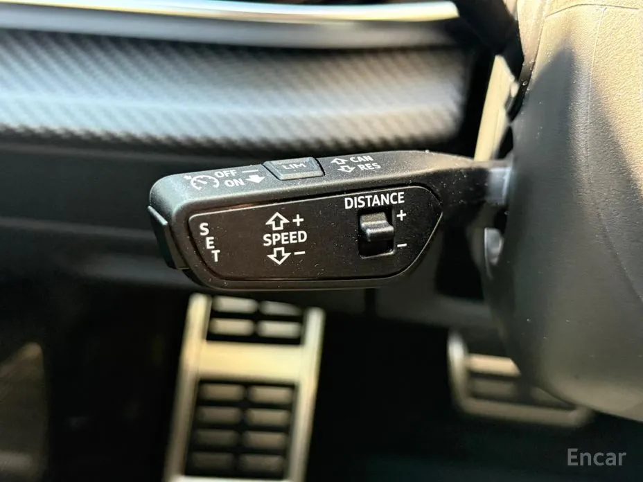 Фото 16 - Audi RS Q8