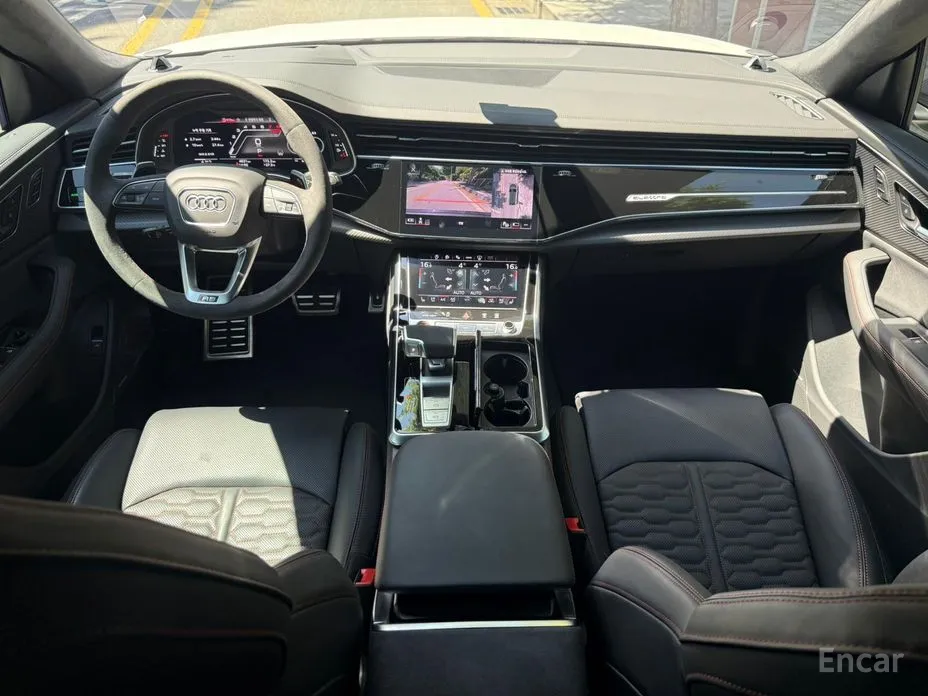 Фото 19 - Audi RS Q8