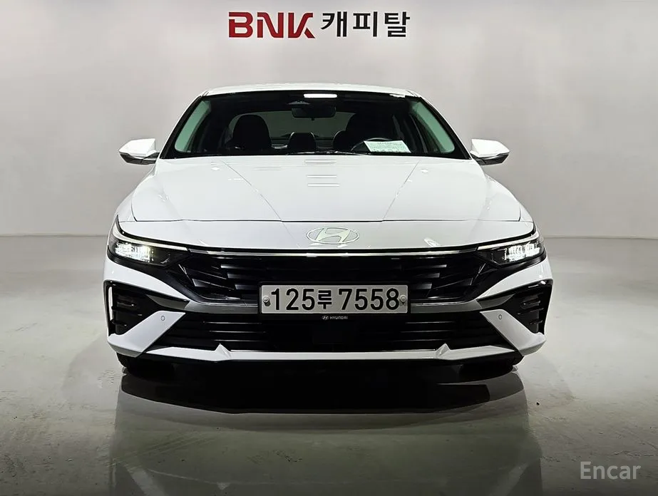 Фото 2 - Hyundai Avante