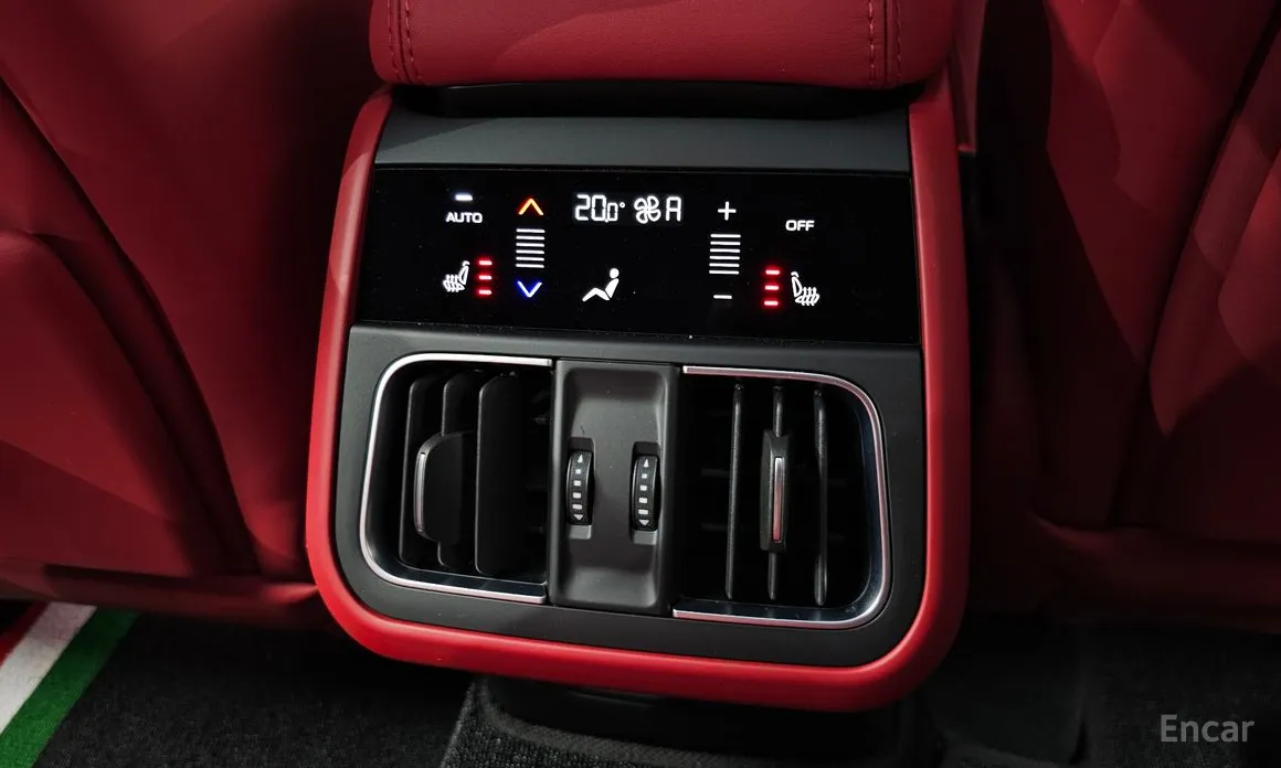 Фото 19 - Maserati Grecale