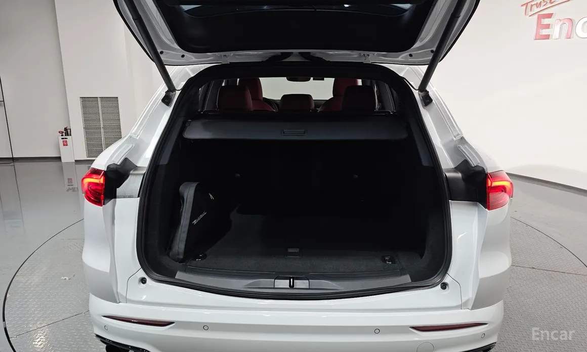 Фото 20 - Maserati Grecale