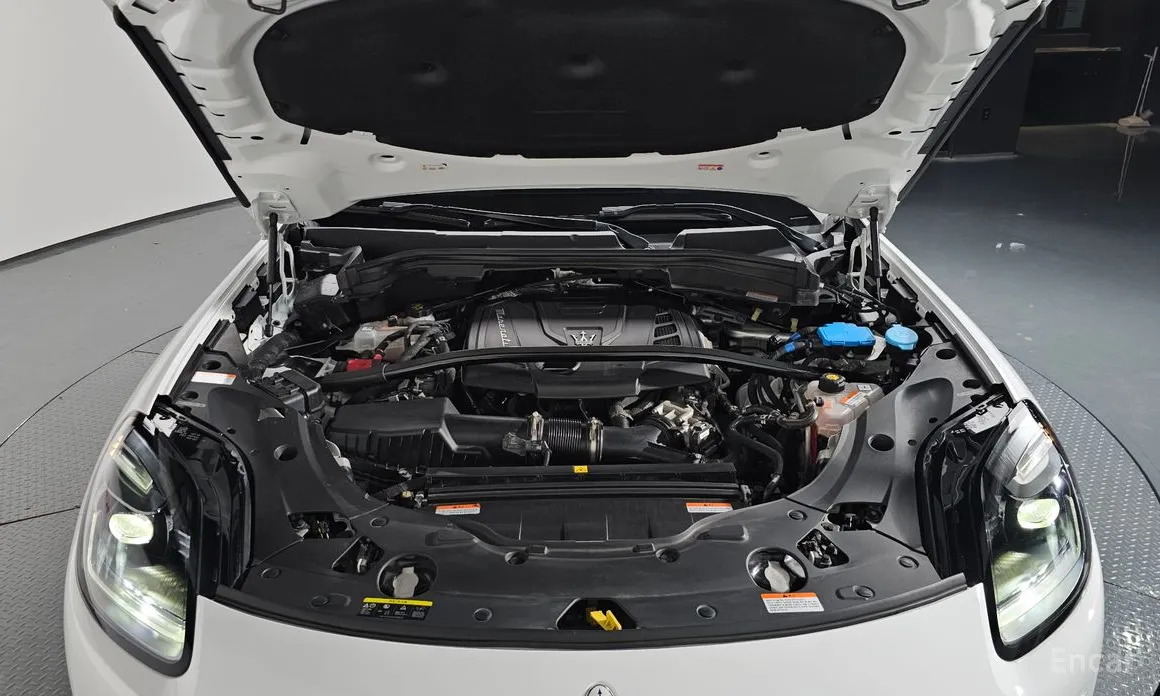 Фото 6 - Maserati Grecale