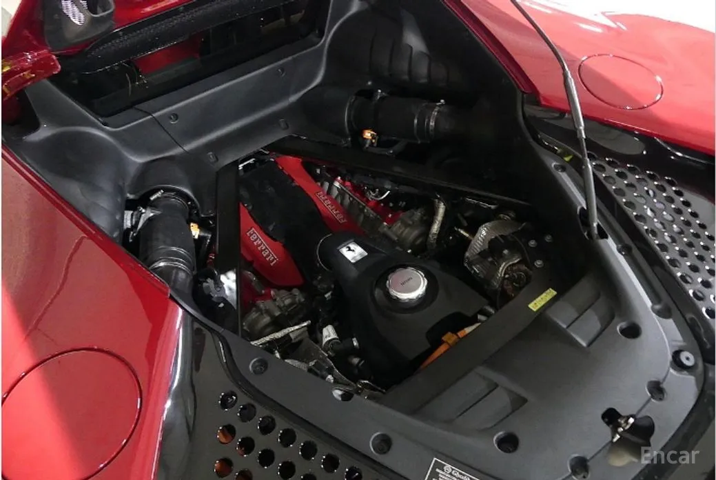 Фото 4 - Ferrari SF90