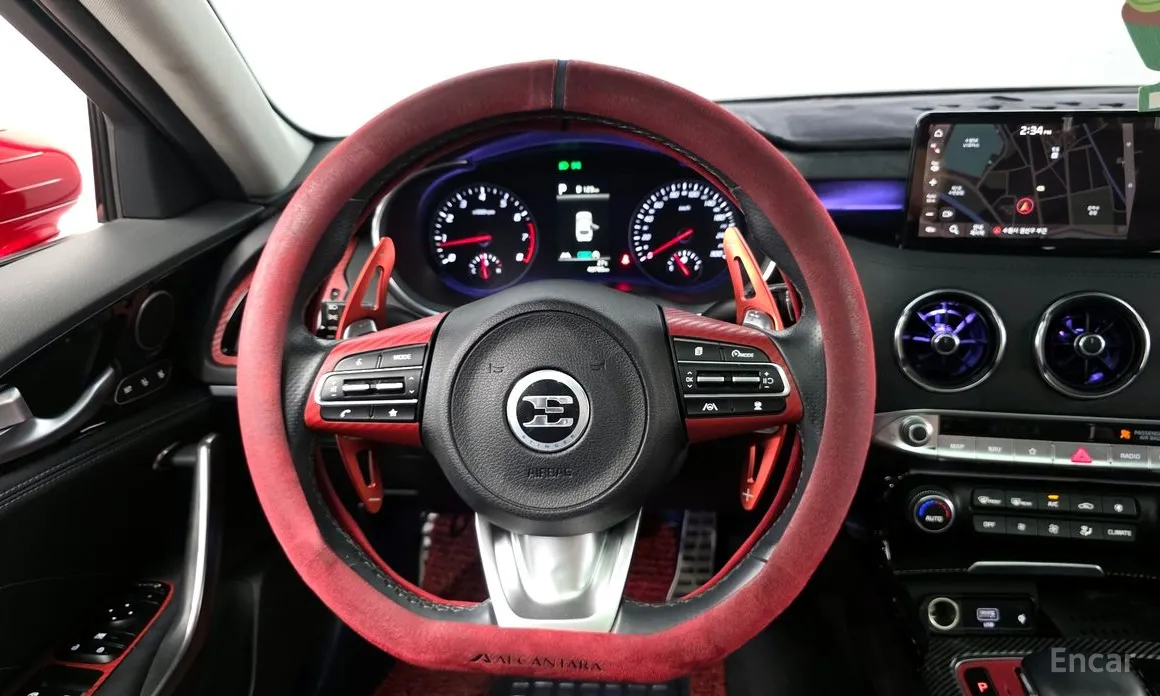 Фото 13 - Kia Stinger