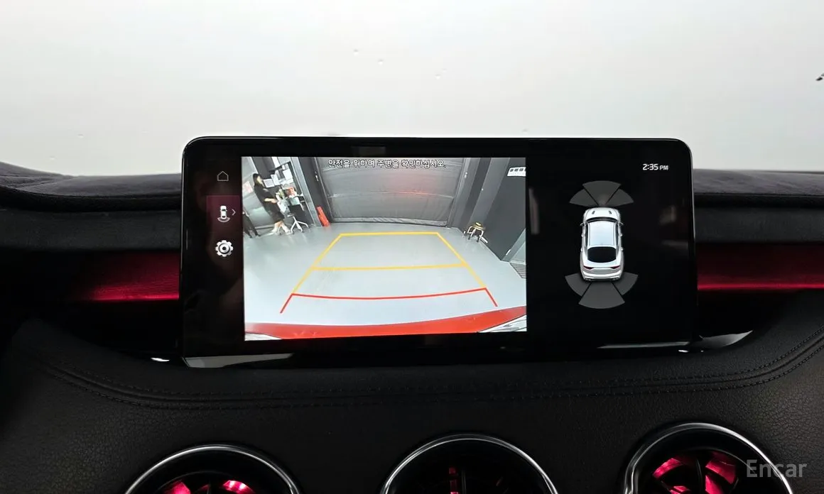 Фото 16 - Kia Stinger