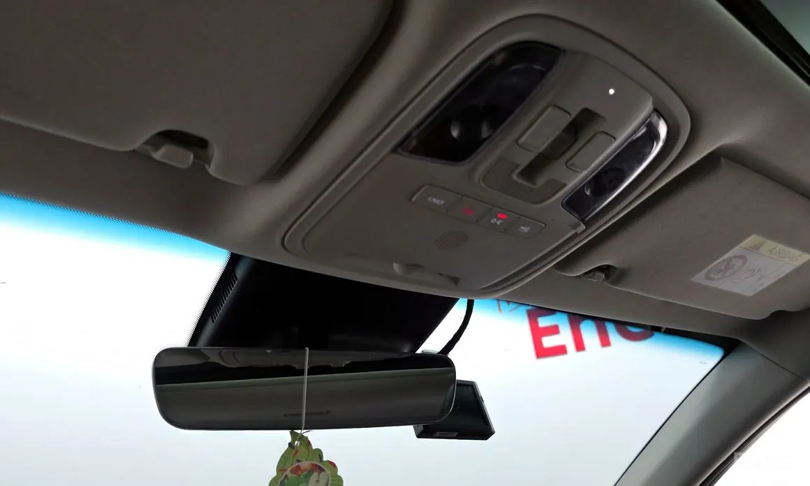 Фото 17 - Kia Stinger