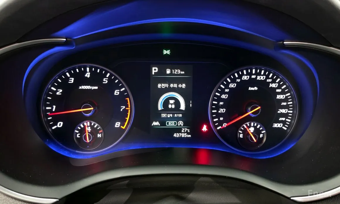 Фото 8 - Kia Stinger