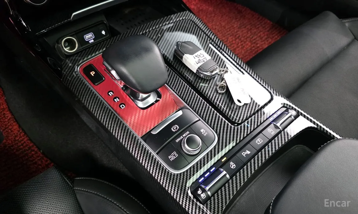 Фото 9 - Kia Stinger