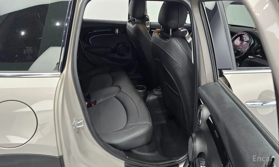 Фото 12 - Mini Cooper