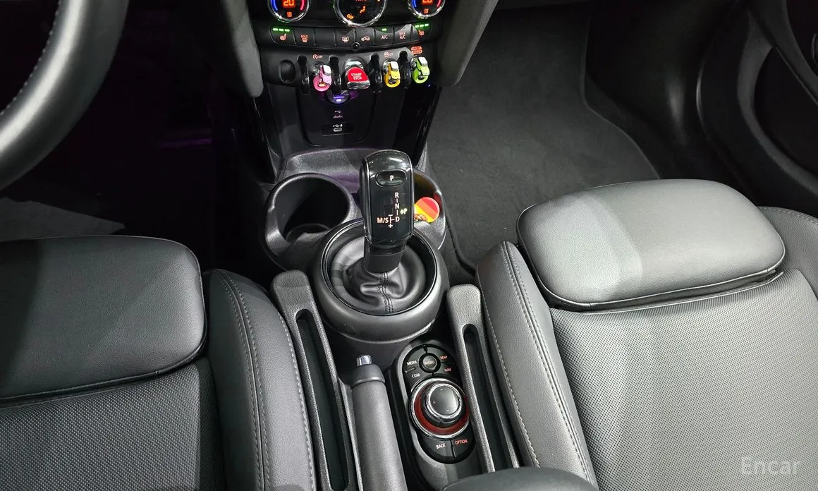 Фото 9 - Mini Cooper