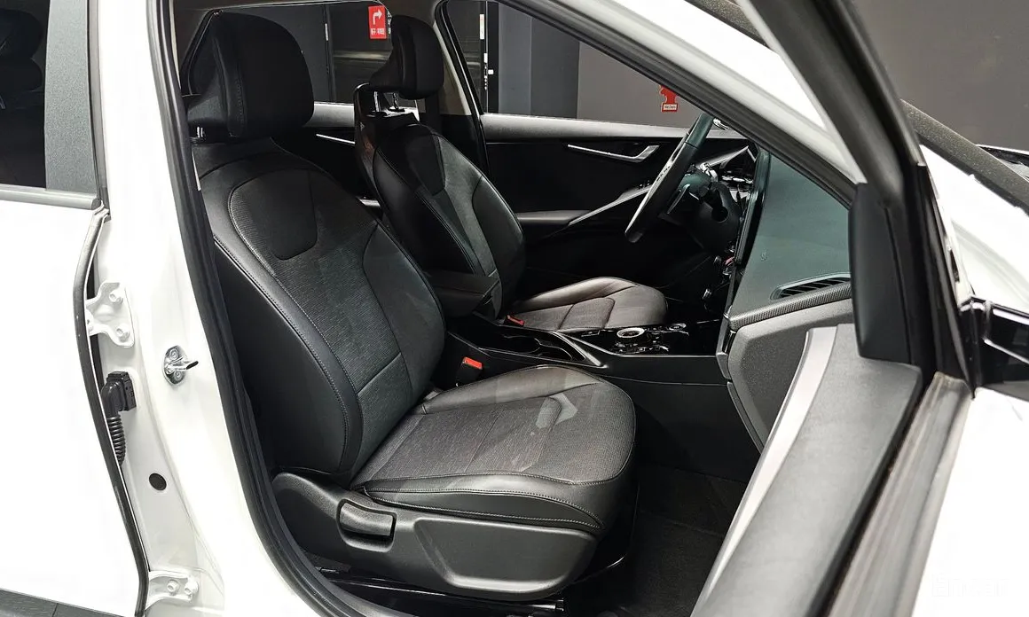 Фото 10 - Kia Niro