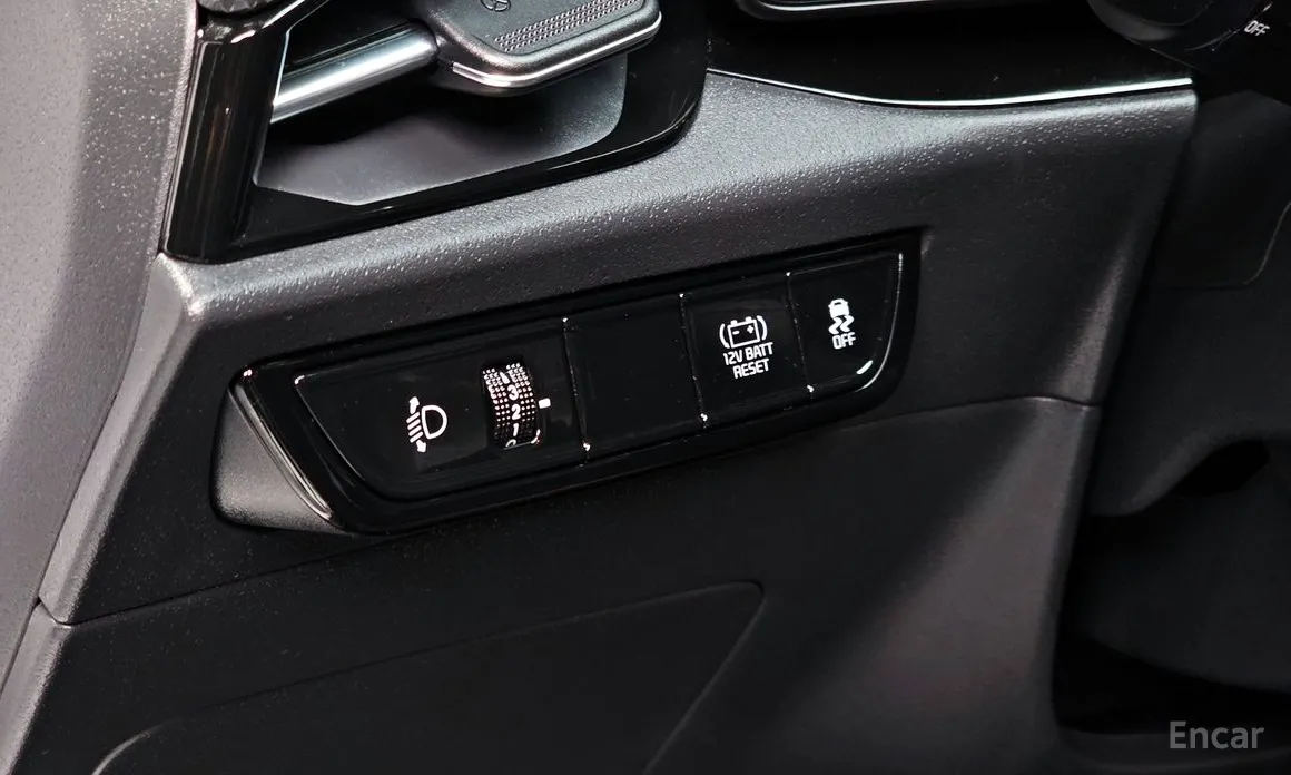 Фото 17 - Kia Niro