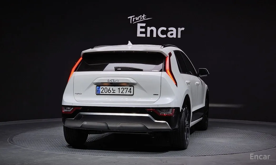 Фото 4 - Kia Niro