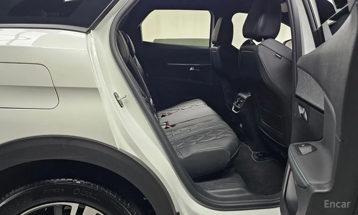 Фото 12 - Peugeot 3008