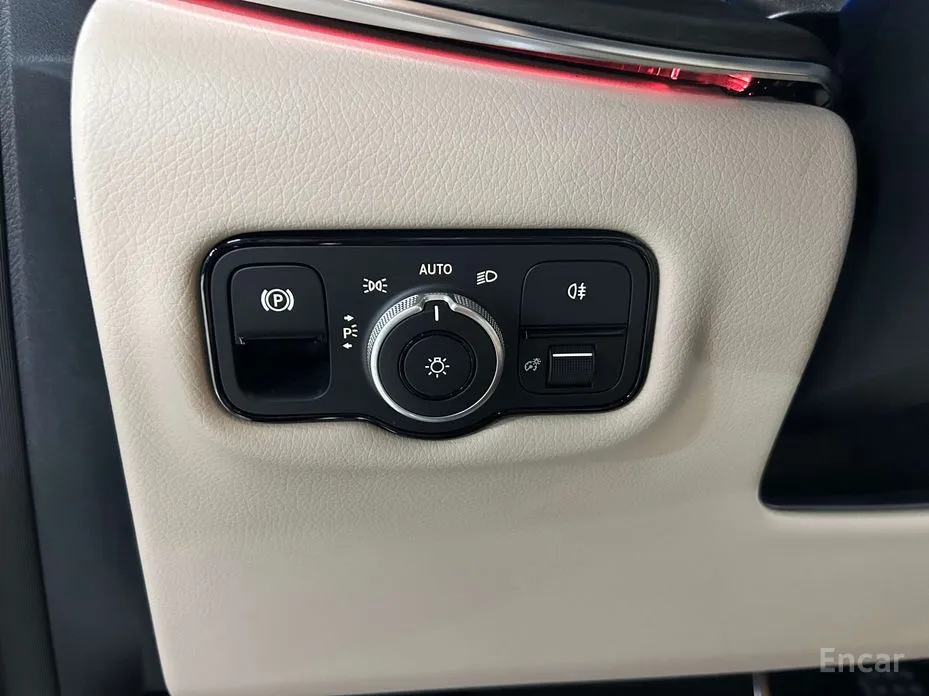 Фото 12 - Mercedes-Benz V-Class