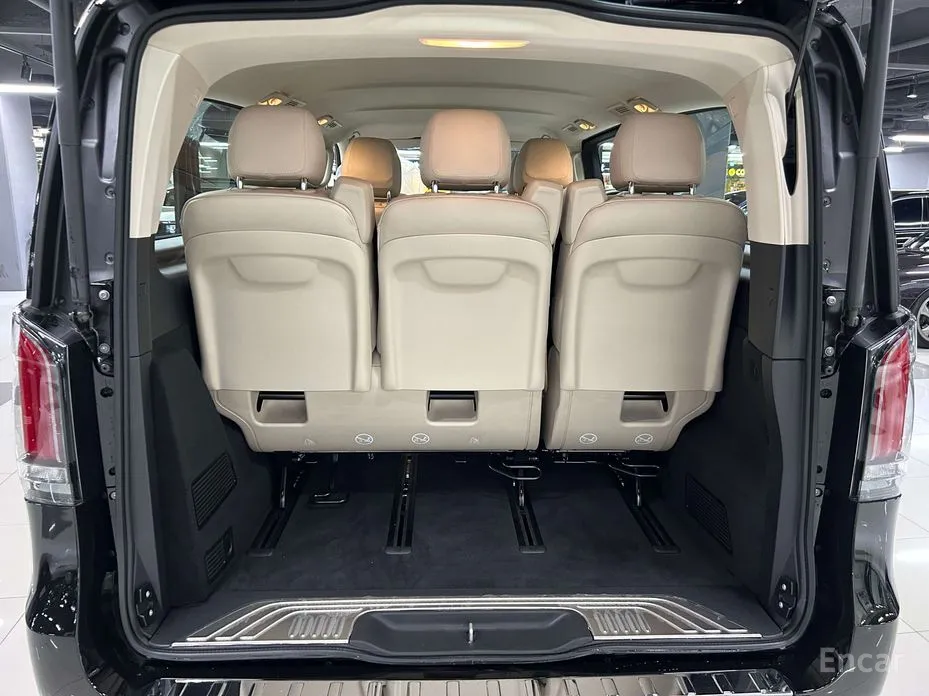 Фото 17 - Mercedes-Benz V-Class