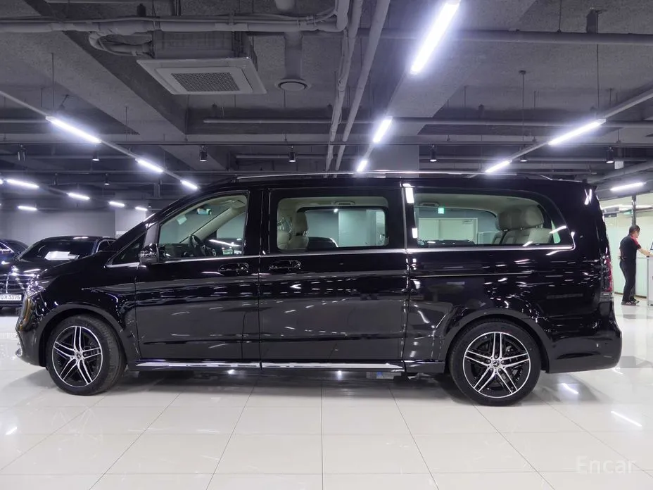 Фото 3 - Mercedes-Benz V-Class