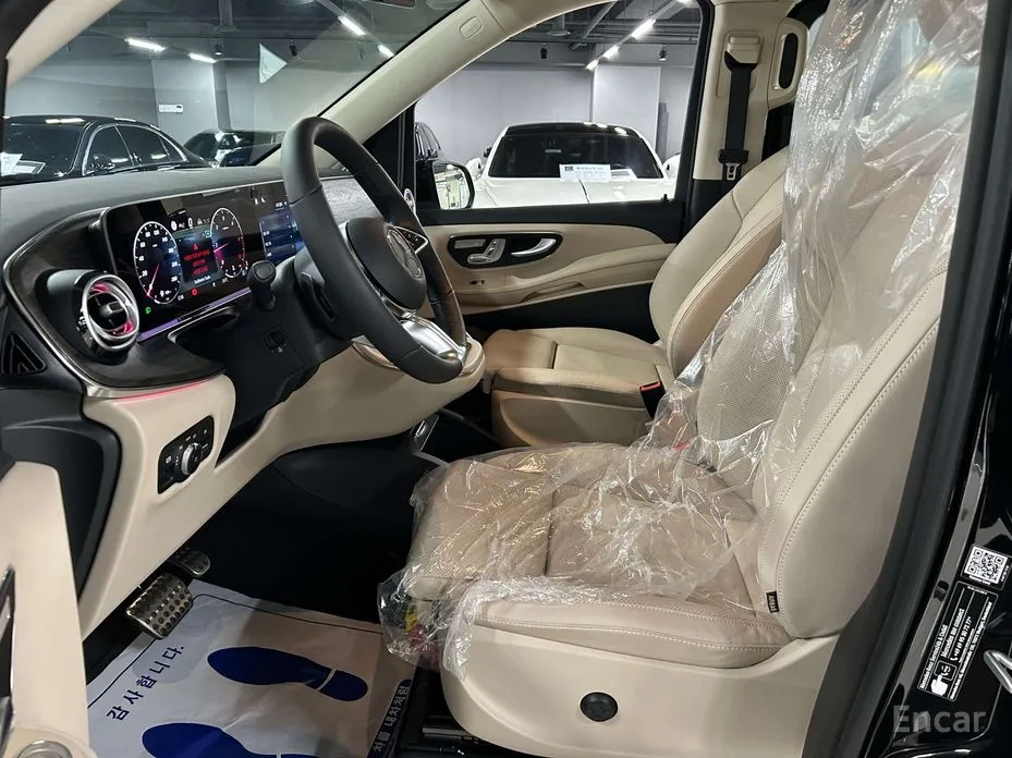 Фото 6 - Mercedes-Benz V-Class