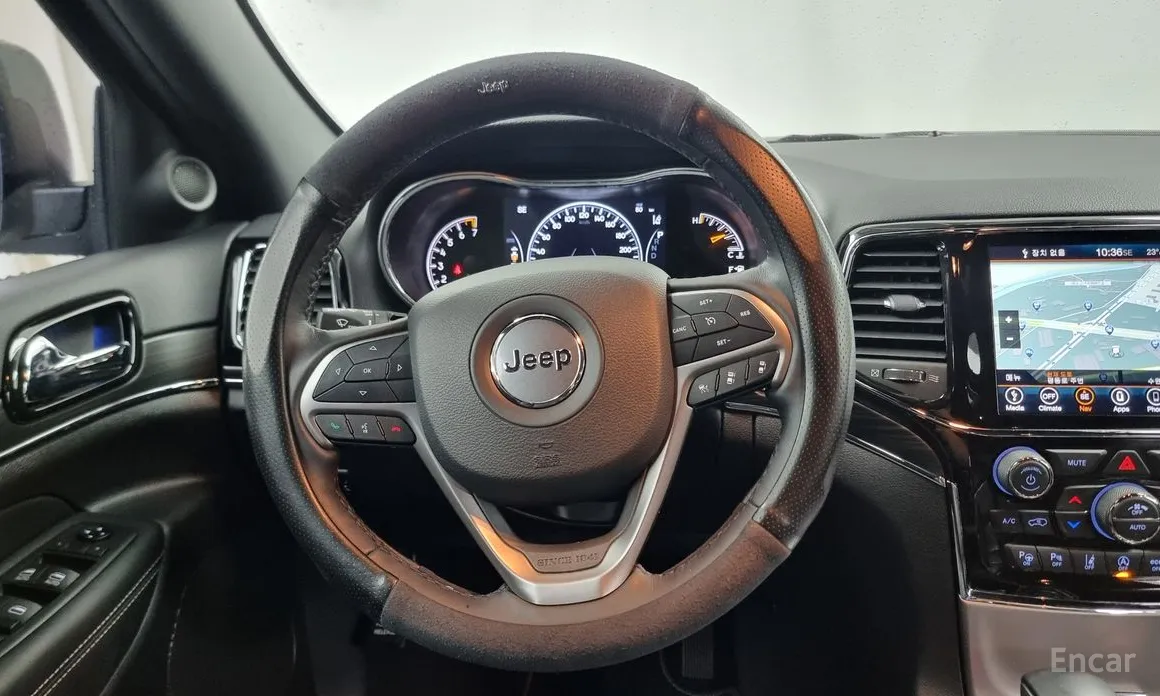 Фото 13 - Jeep Cherokee