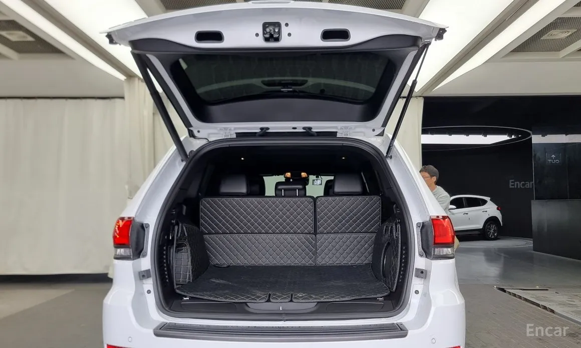 Фото 20 - Jeep Cherokee