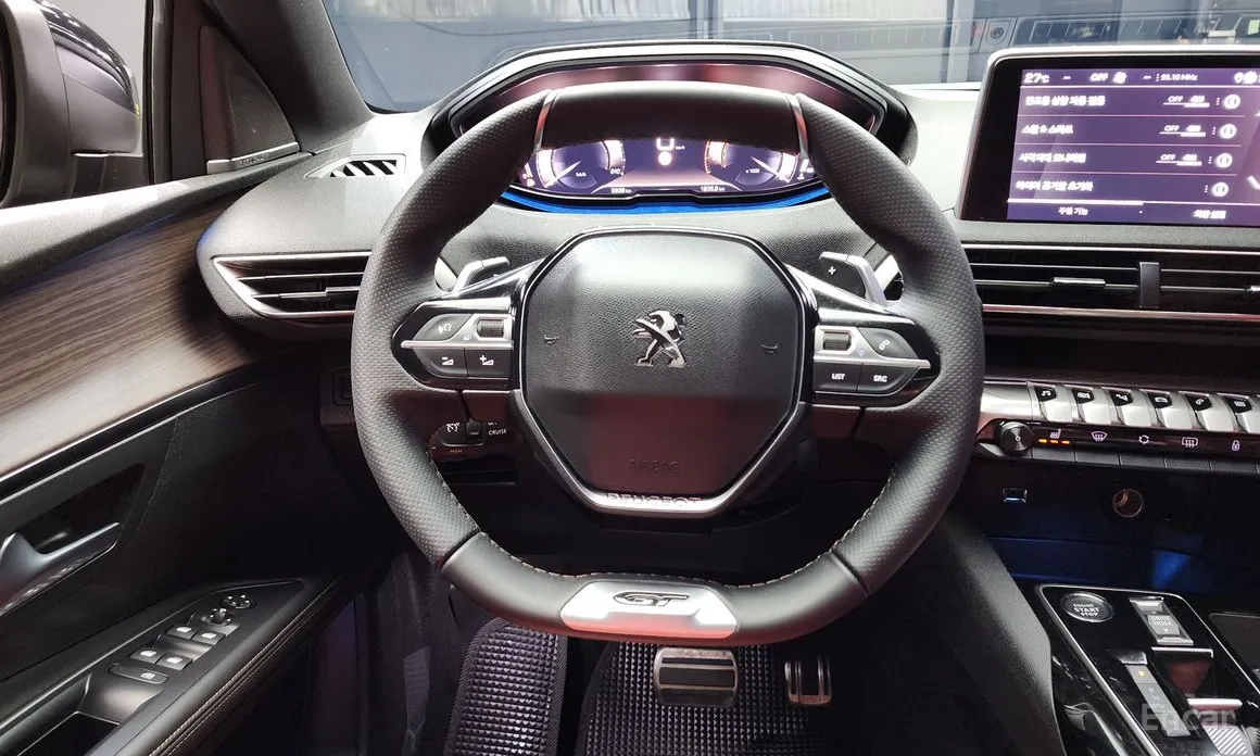 Фото 13 - Peugeot 5008