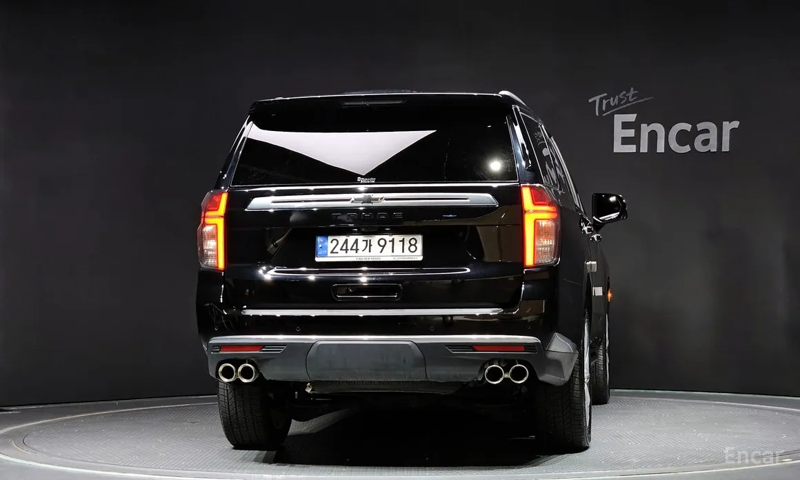 Фото 4 - Chevrolet Tahoe