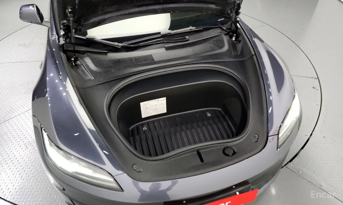 Фото 6 - Tesla Model 3