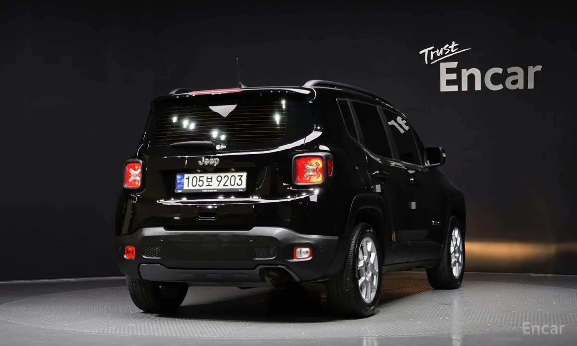 Фото 2 - Jeep Renegade