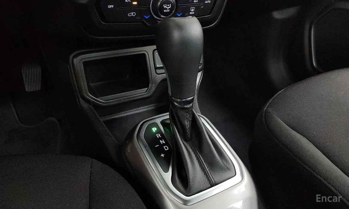 Фото 9 - Jeep Renegade