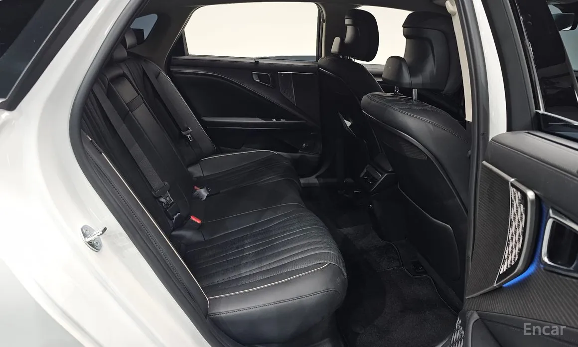 Фото 11 - Kia K8