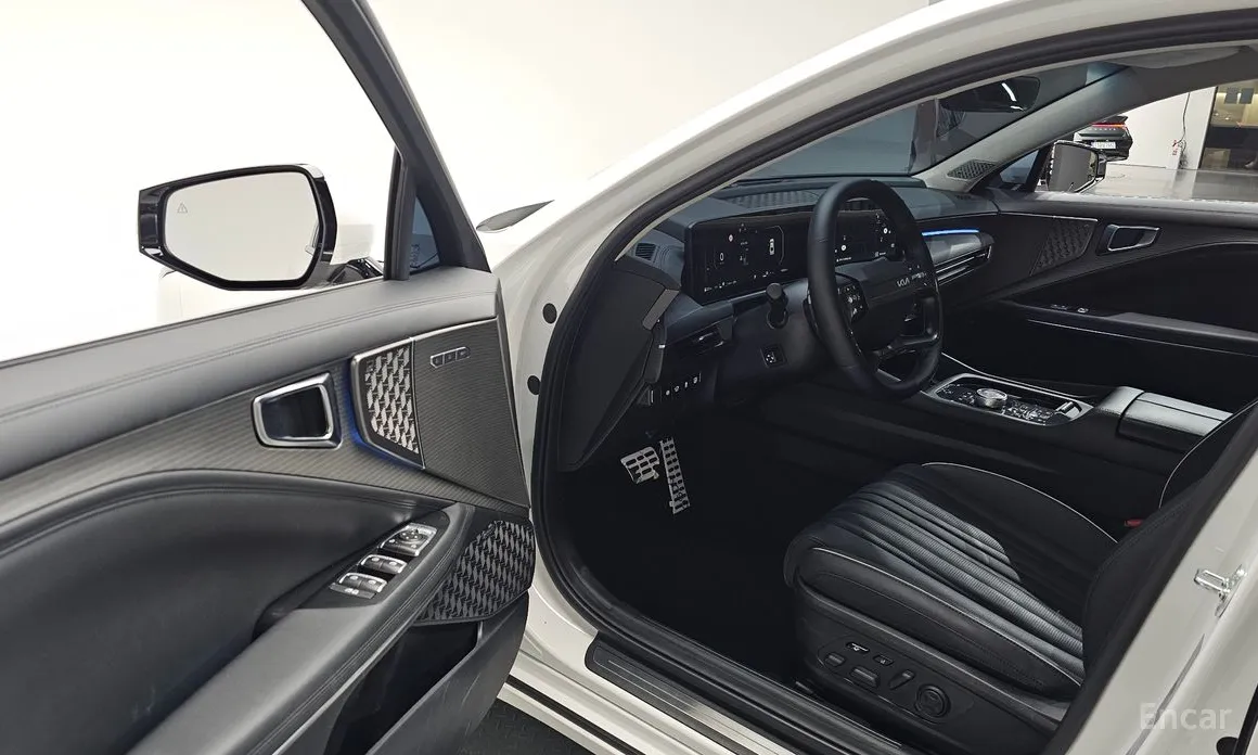 Фото 12 - Kia K8